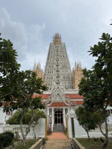 Маршрут по Wat Yansangwararam, Khao Chi Chan и Nong Nooch