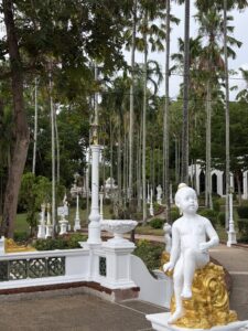 Маршрут по Wat Yansangwararam, Khao Chi Chan и Nong Nooch