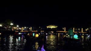Самые популярные достопримечательности и места Дананга