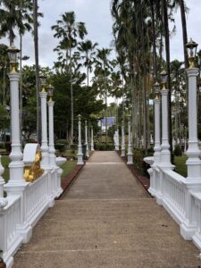 Маршрут по Wat Yansangwararam, Khao Chi Chan и Nong Nooch
